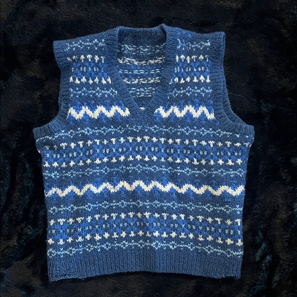 Elegant Blue V-Neck Sweater Vest